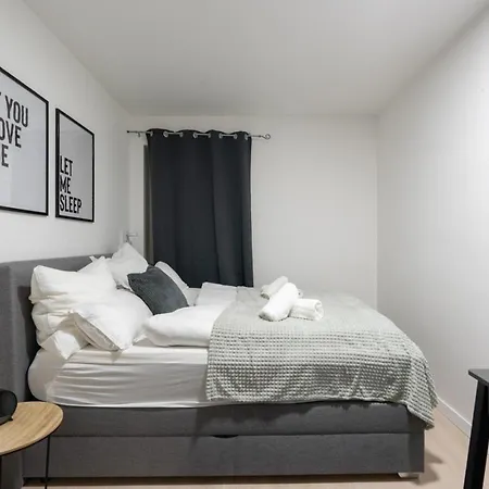 Perfect For Work Trips & Family Holidays Apartmán