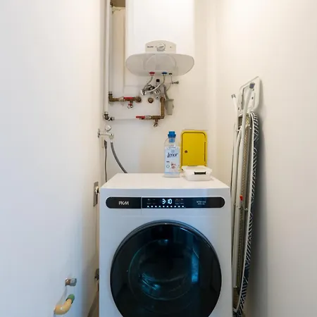 Perfect For Work Trips & Family Holidays Apartmán