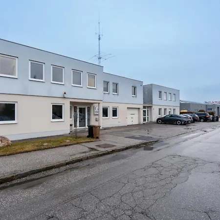 Daire Perfect For Work Trips & Family Holidays Steyr