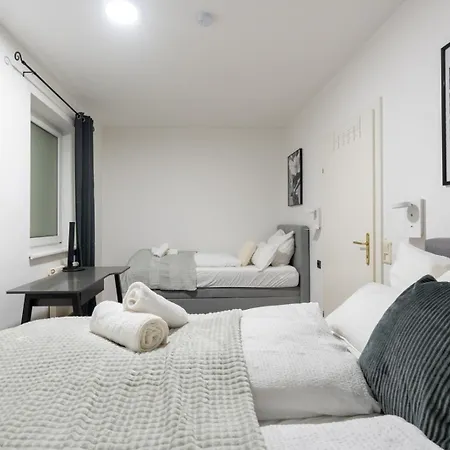 Perfect For Work Trips & Family Holidays Appartement *