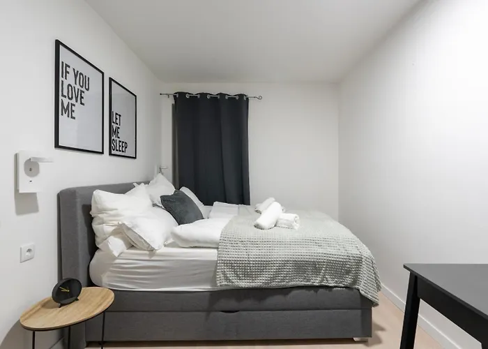 Perfect For Work Trips & Family Holidays *