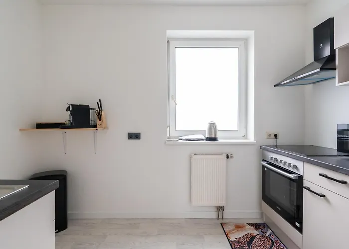 Perfect For Work Trips & Family Holidays *