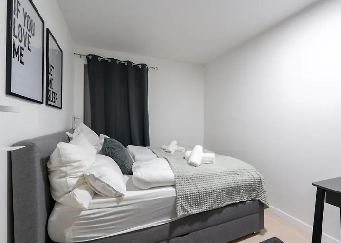 Perfect For Work Trips & Family Holidays *