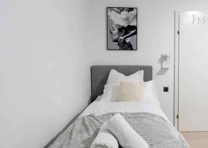 Perfect For Work Trips & Family Holidays Daire Steyr